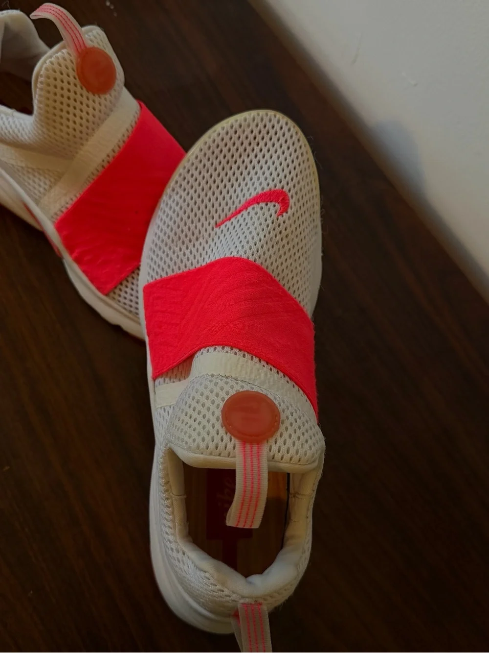 Nike breathable white